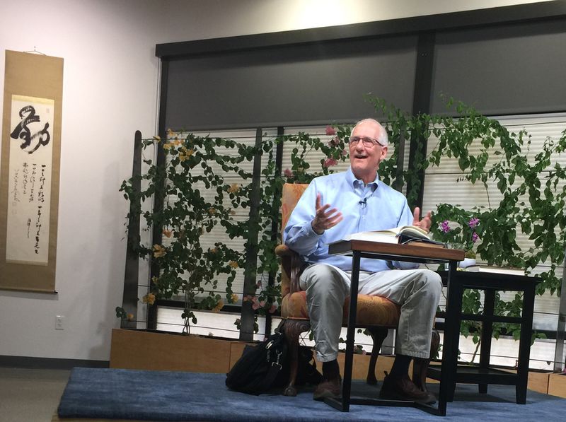 File:Art Engle Talking-April 18, 2017.jpg