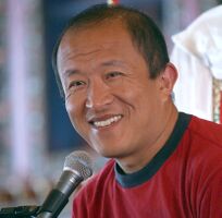 Dzongsar Jamyang Khyentse Rinpoche Wikipedia.jpg