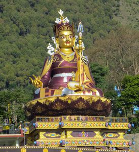 Guru Rinpoche Tso Pema.jpg