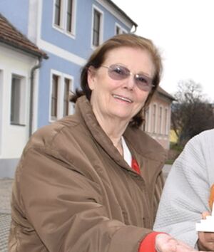 Lindmayer Elisabeth meinbezirk.at.jpg