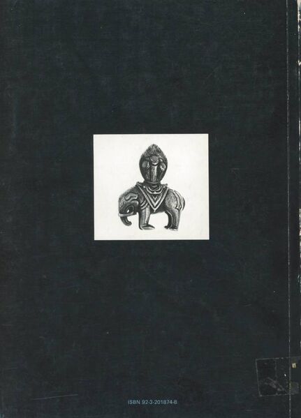 File:Monuments du nord du Népal-back.jpg