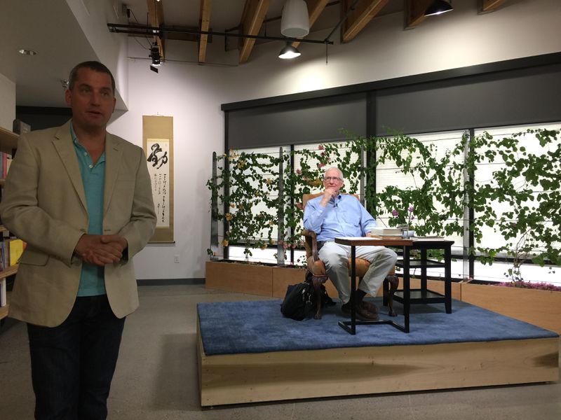 File:Nikko introducing Art Engle-April 18, 2017.JPG