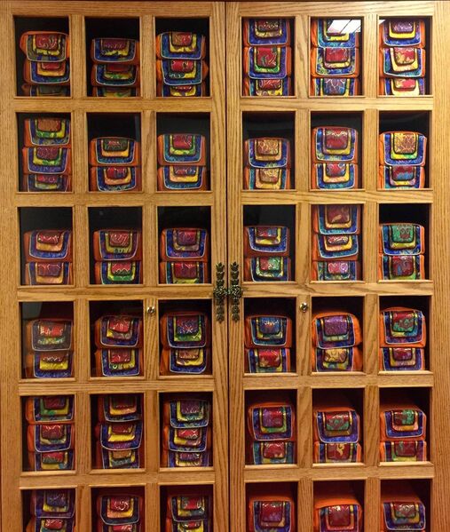 File:Pecha library cabinet.jpg