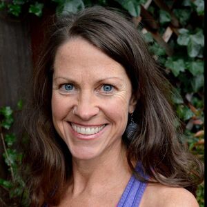 Stein Lisa LinkedIn.jpg